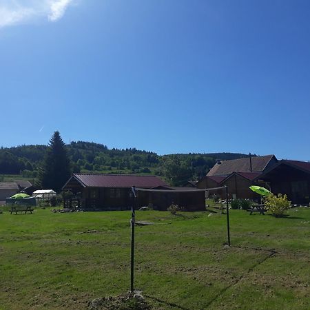 Chalets Les 5 Loups Gerbépal Esterno foto