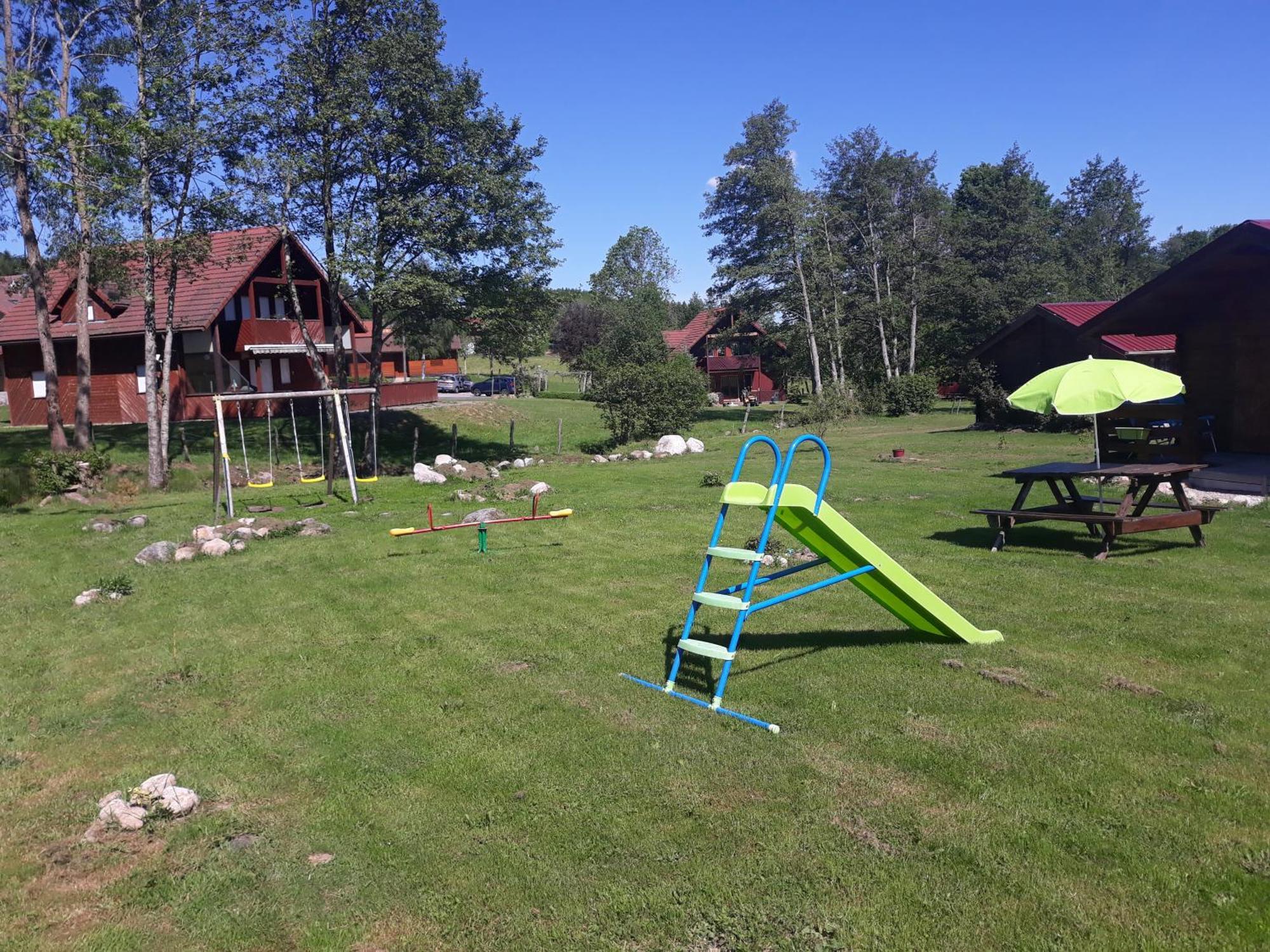 Chalets Les 5 Loups Gerbépal Esterno foto